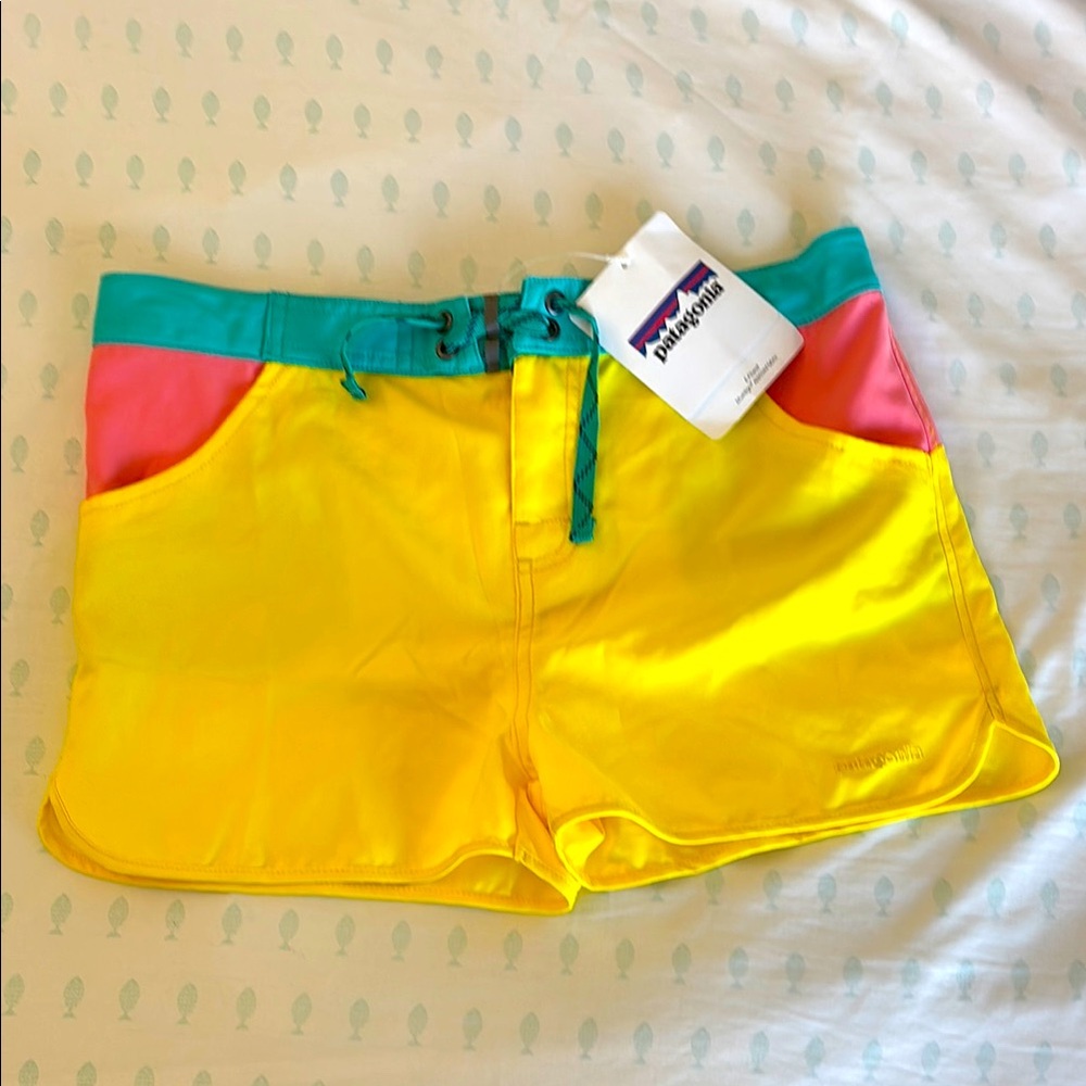 NWT Patagonia Girls Forries Shorey Board Shorts